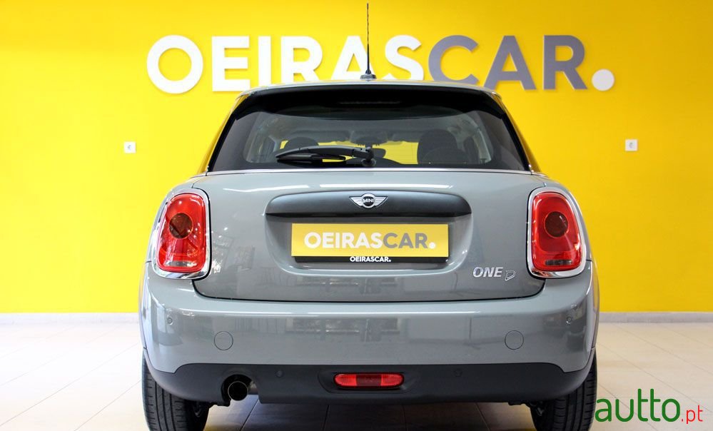 2015' MINI One photo #4