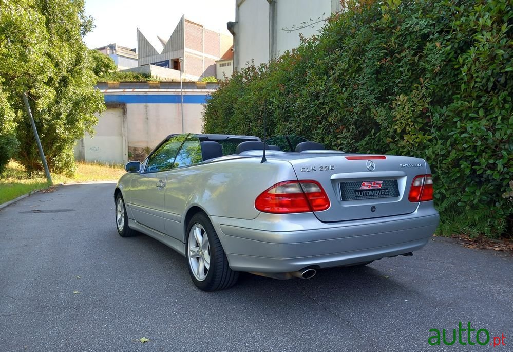 2001' Mercedes-Benz Classe Clk photo #4