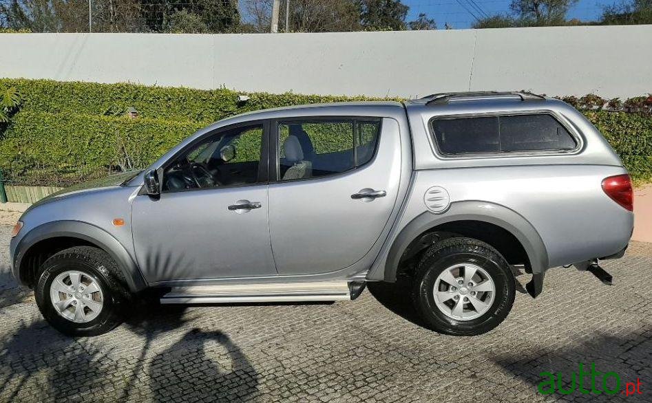 2007' Mitsubishi L200 Strakar photo #1