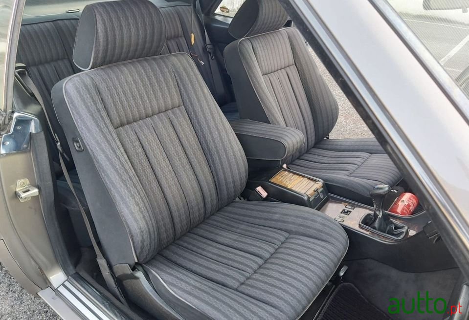 1991' Mercedes-Benz 200 photo #6