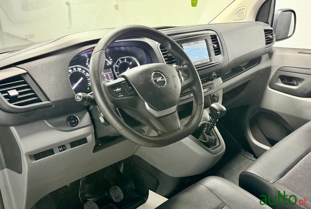 2021' Opel Vivaro photo #4