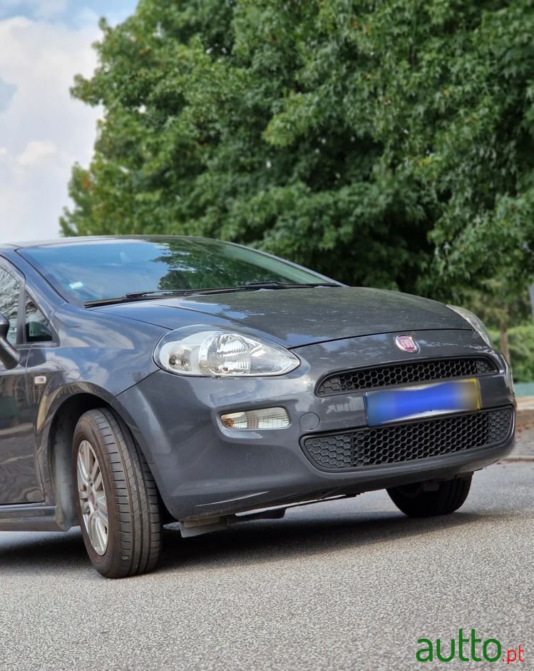 2014' Fiat Punto 1.2 Young S&S photo #3