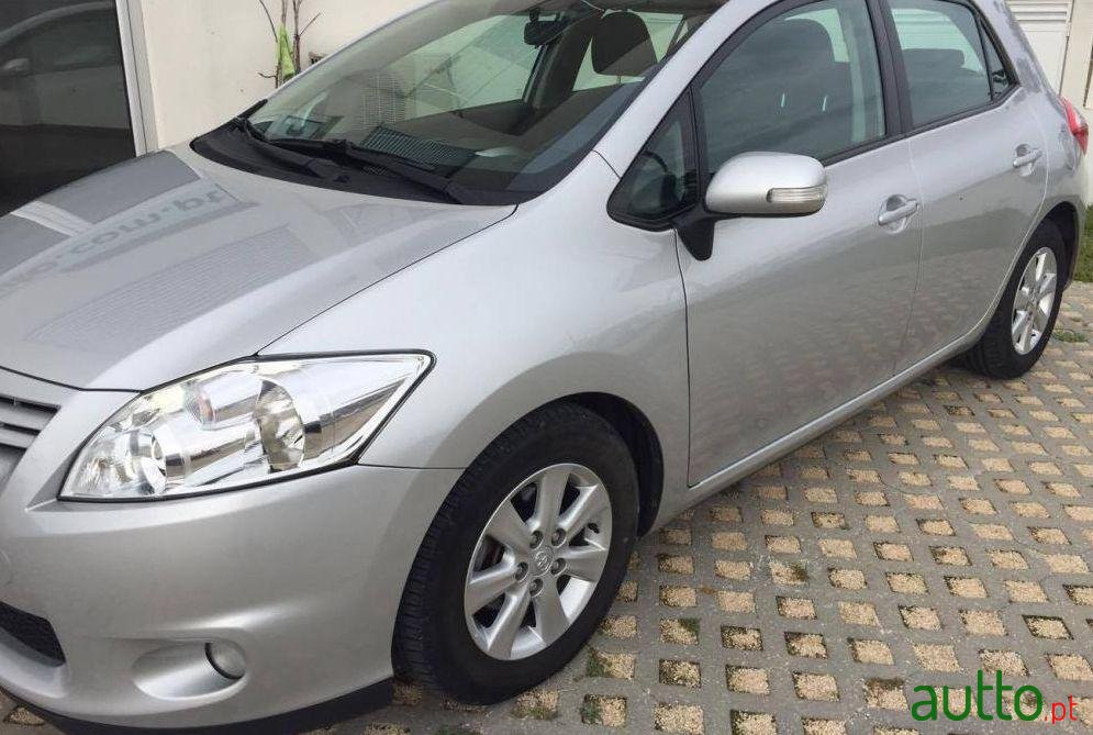 2012' Toyota Auris 1.4 D-4D Comfort+P.Style photo #1