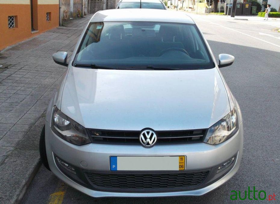 2011' Volkswagen Polo 1.2 photo #1