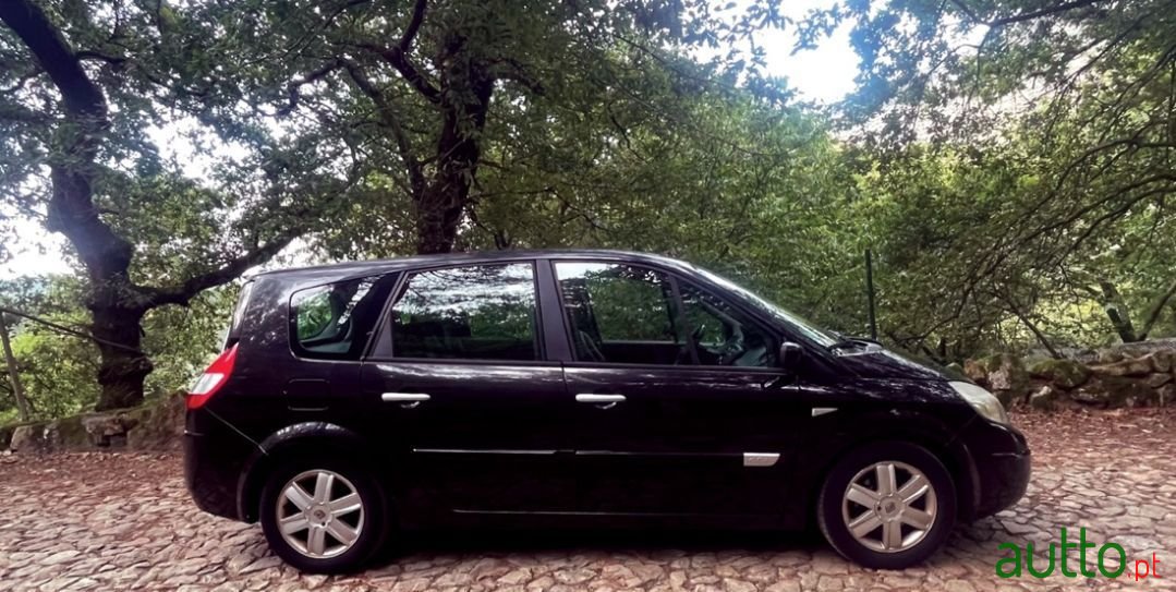 2005' Renault Scenic photo #3