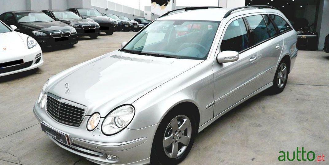 2003' Mercedes-Benz E-320 Cdi Avantgarde photo #2