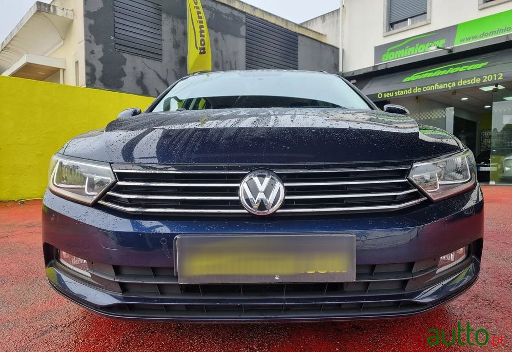 2016' Volkswagen Passat Variant photo #6