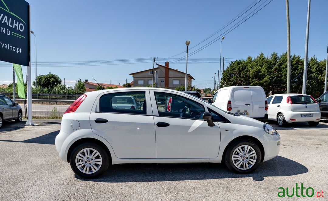 2018' Fiat Punto photo #3