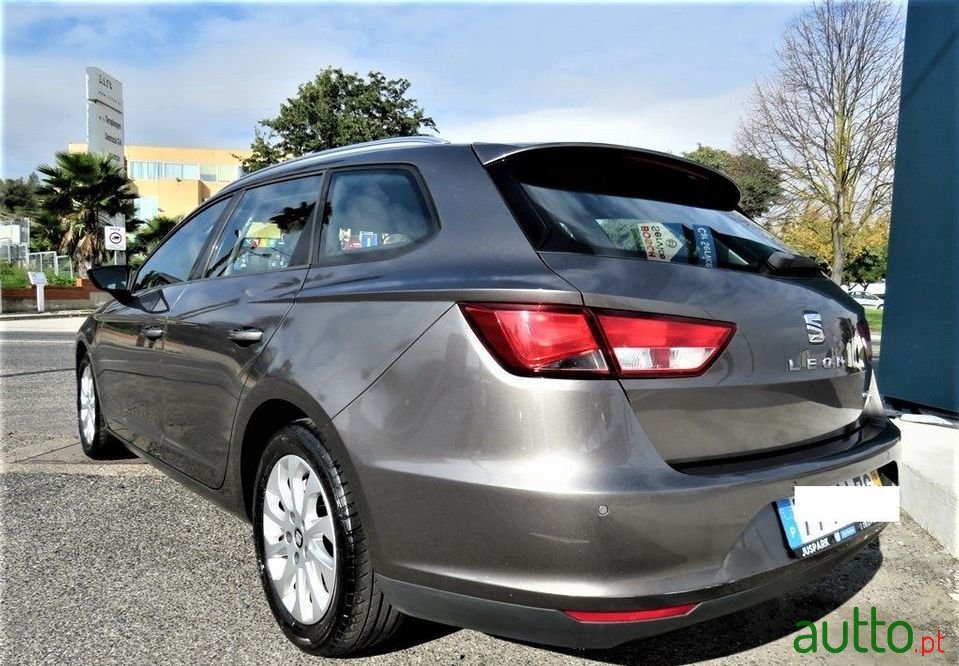 2016' SEAT Leon-St photo #4