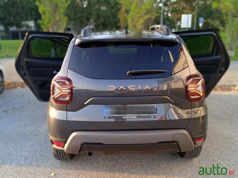 2023' Dacia Duster photo #2