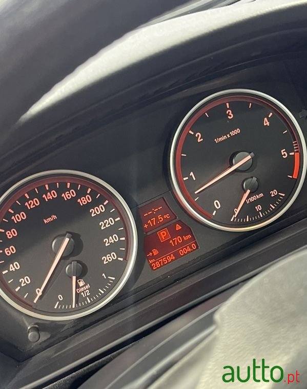 2008' BMW 535 photo #5