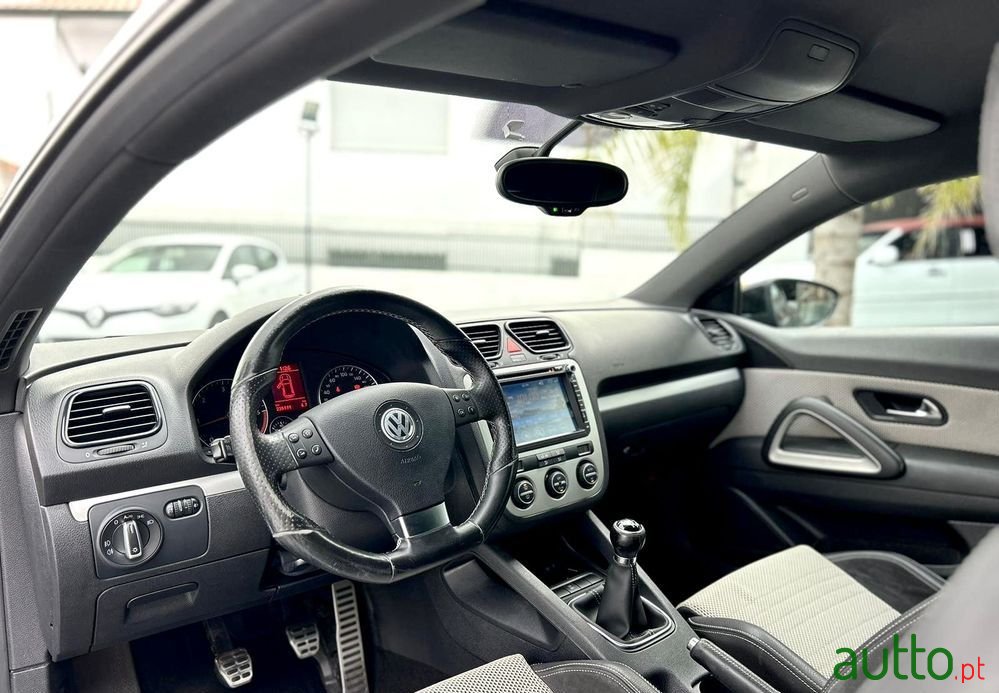 2008' Volkswagen Scirocco 2.0 Tdi Sport photo #4