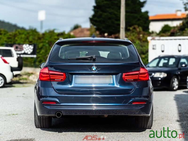 2016' BMW Série 3 D Touring Line Sport photo #5