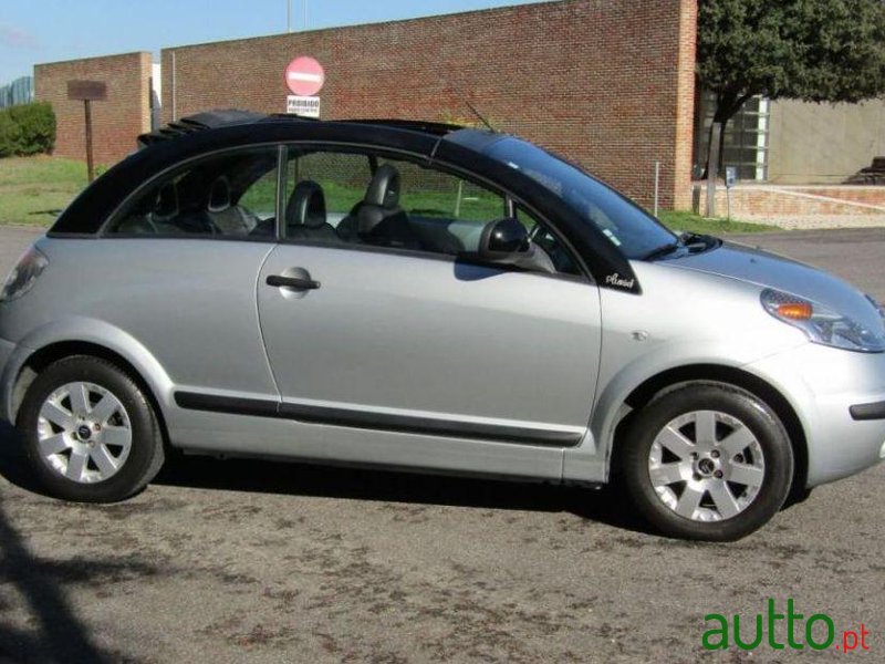 2010' Citroen C3 Pluriel photo #2