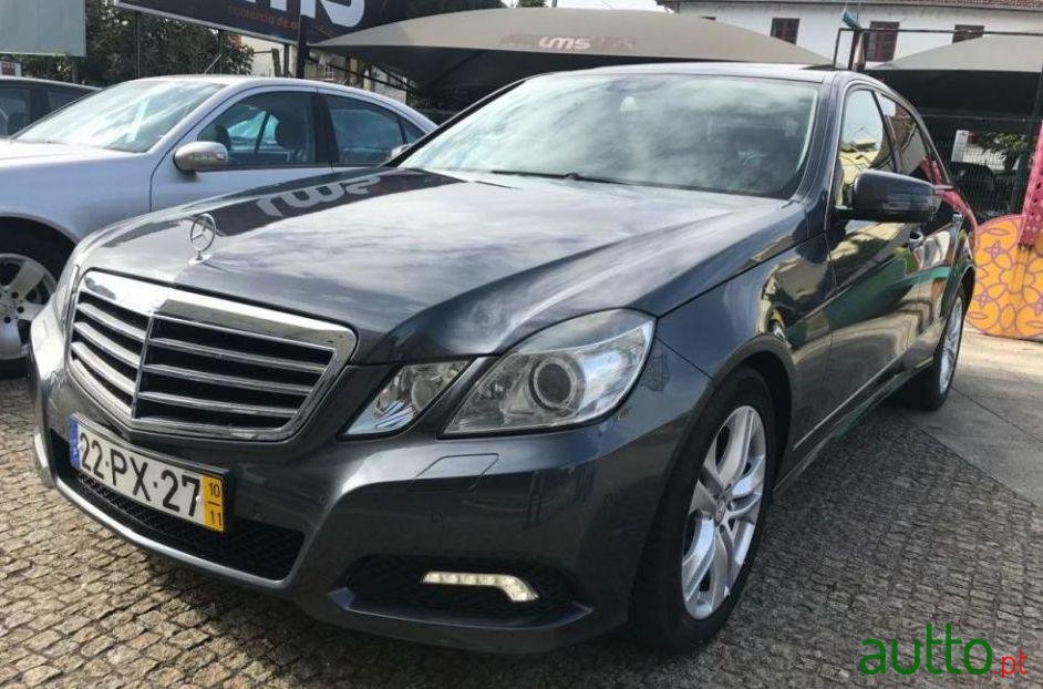 2010' Mercedes-Benz E-350 photo #1