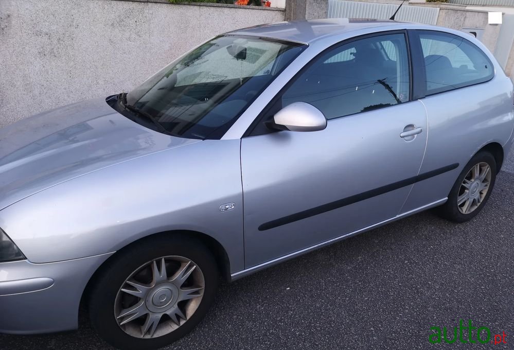 2004' SEAT Ibiza 1.9 Tdi Sport photo #5