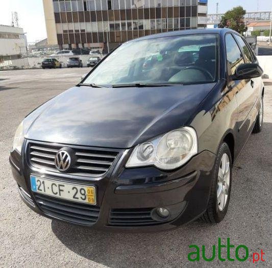 2006' Volkswagen Polo photo #2