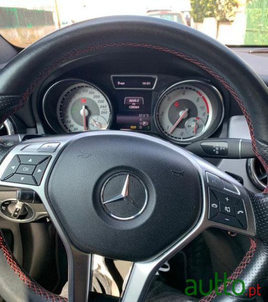 2015' Mercedes-Benz Gla-200 photo #2