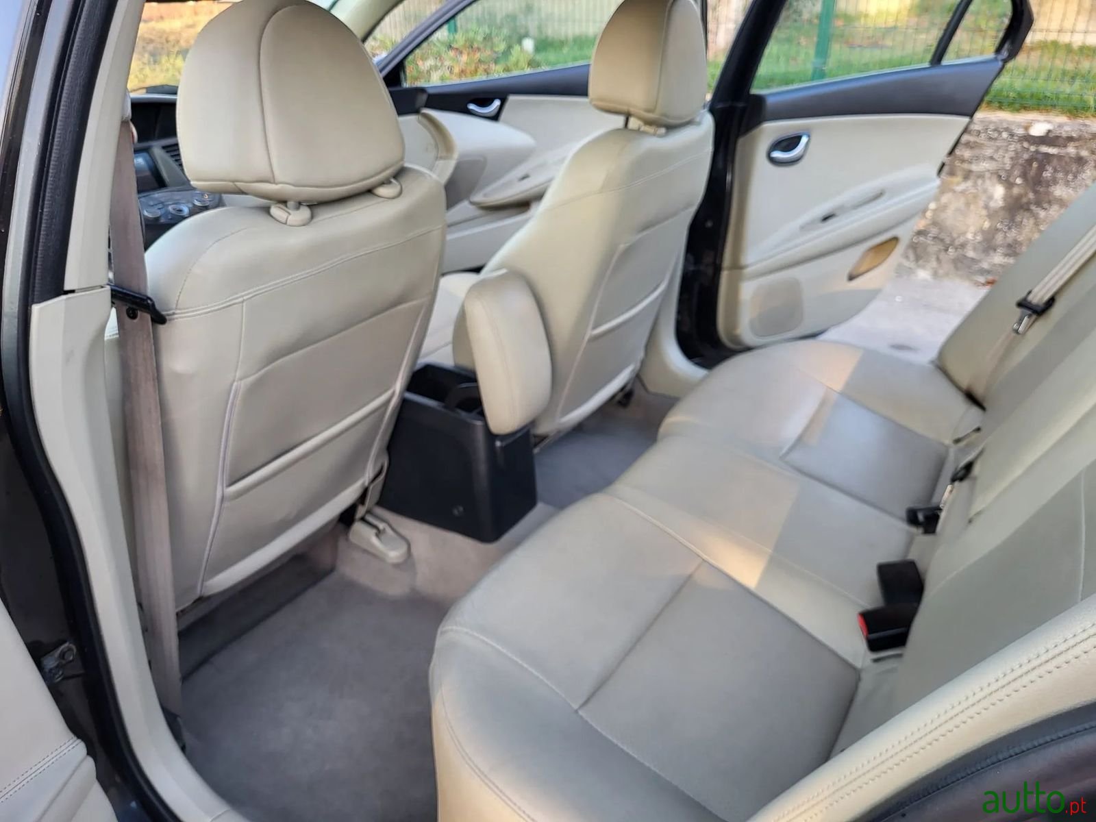 2003' Nissan Primera photo #6