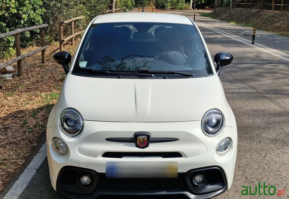 2017' Fiat 595 Abarth photo #6