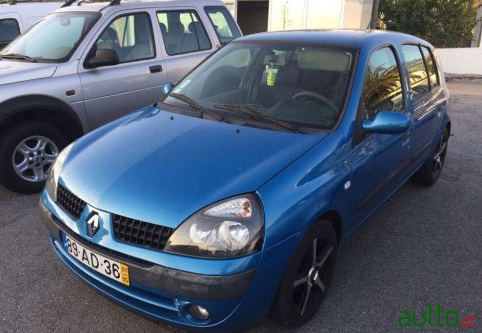 2002' Renault Clio 1.5 Dci Privilège photo #2