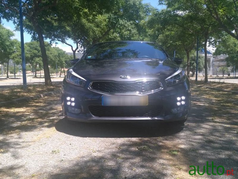 2016' Kia Ceed 1.0 T-Gdi Gt Line photo #3