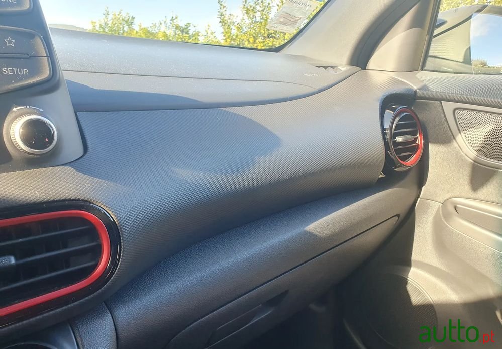 2019' Hyundai Kauai photo #2