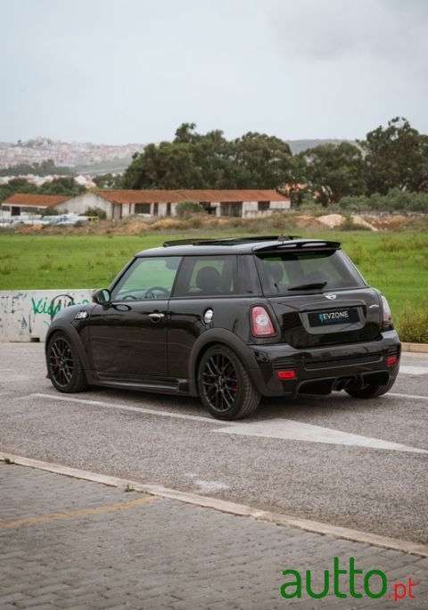 2009' MINI John Cooper Works photo #6