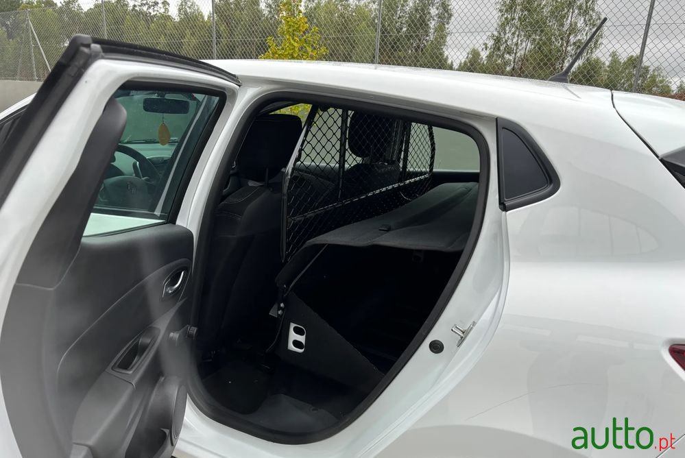 2017' Renault Clio photo #4