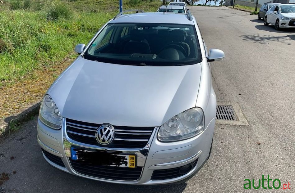 2008' Volkswagen Golf Variant photo #2