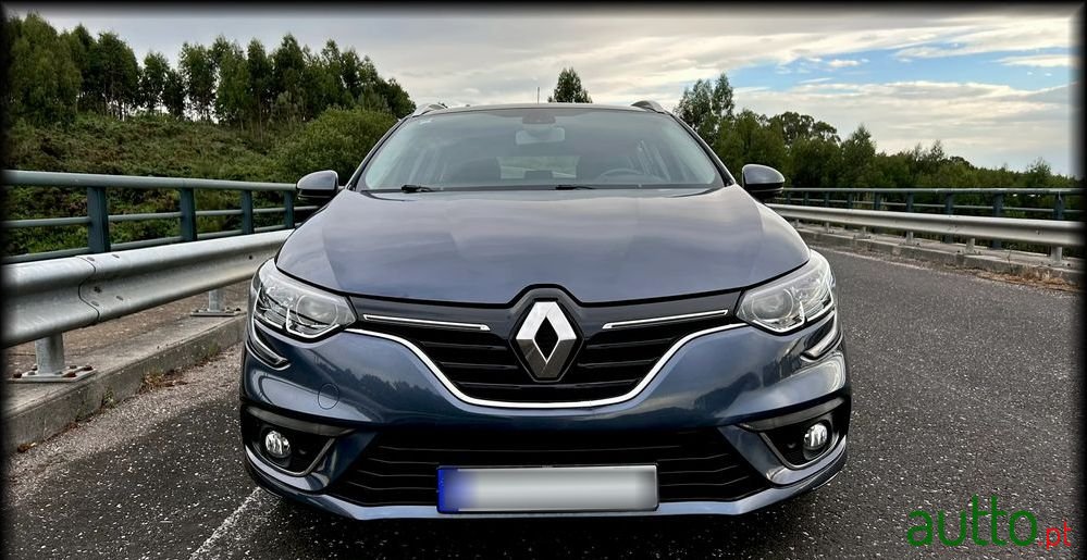 2017' Renault Megane Sport Tourer photo #1