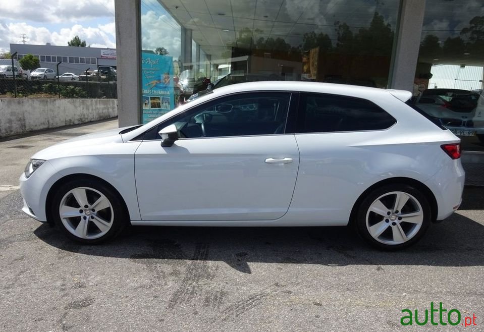 2014' SEAT Leon photo #3