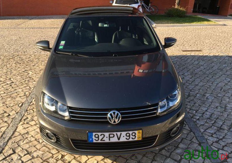 2015' Volkswagen Eos photo #2