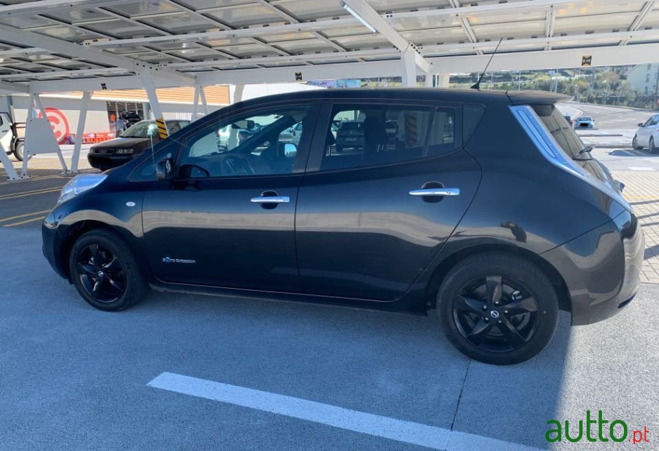 2017' Nissan Leaf photo #2