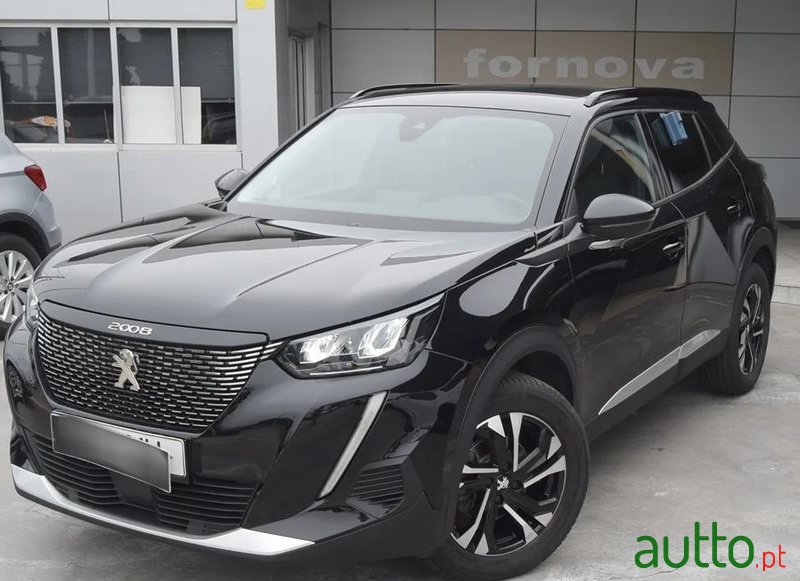 2022' Peugeot 2008 photo #4