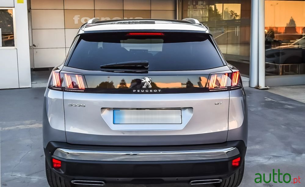 2022' Peugeot 3008 photo #2
