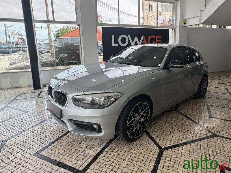 2015' BMW Série 1 D photo #2
