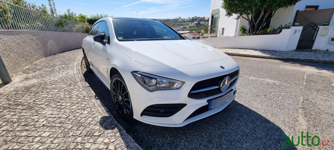 2022' Mercedes-Benz Cla-250 photo #2