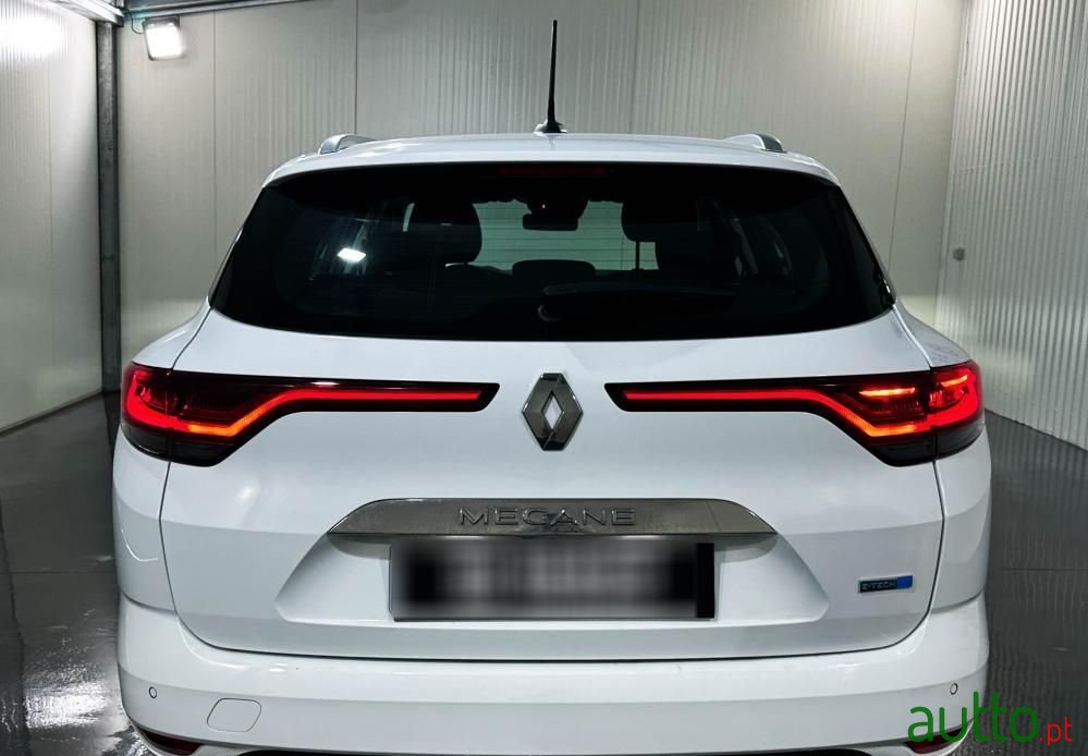 2021' Renault Megane 1.6 Plug-In R.S. Line photo #5