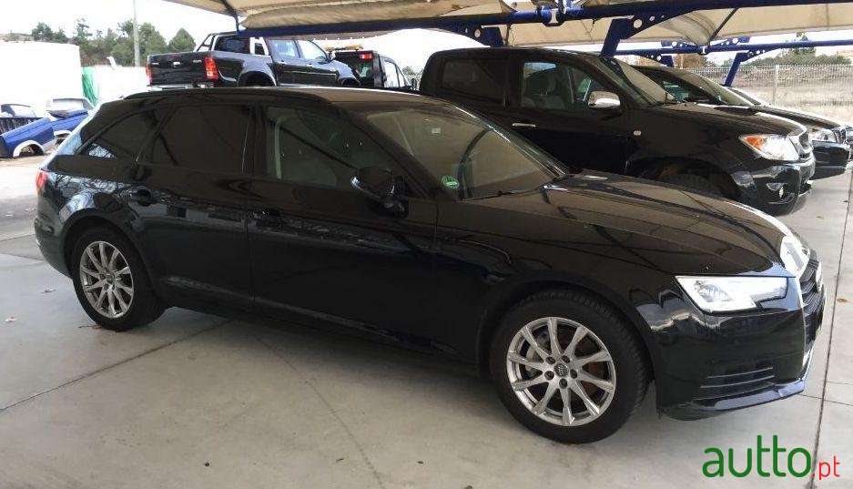 2016' Audi A4 Avant photo #3