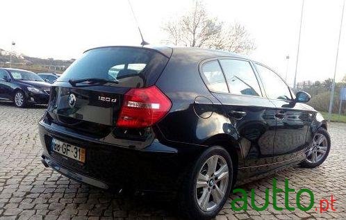 2008' BMW 120 D photo #1