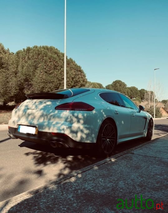 2013' Porsche Panamera photo #6
