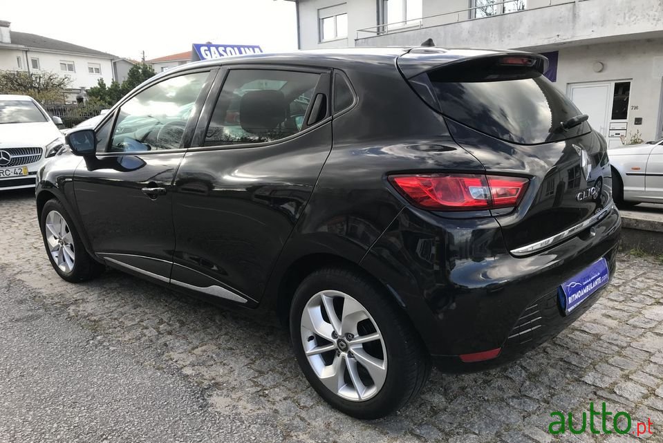 2016' Renault Clio photo #6