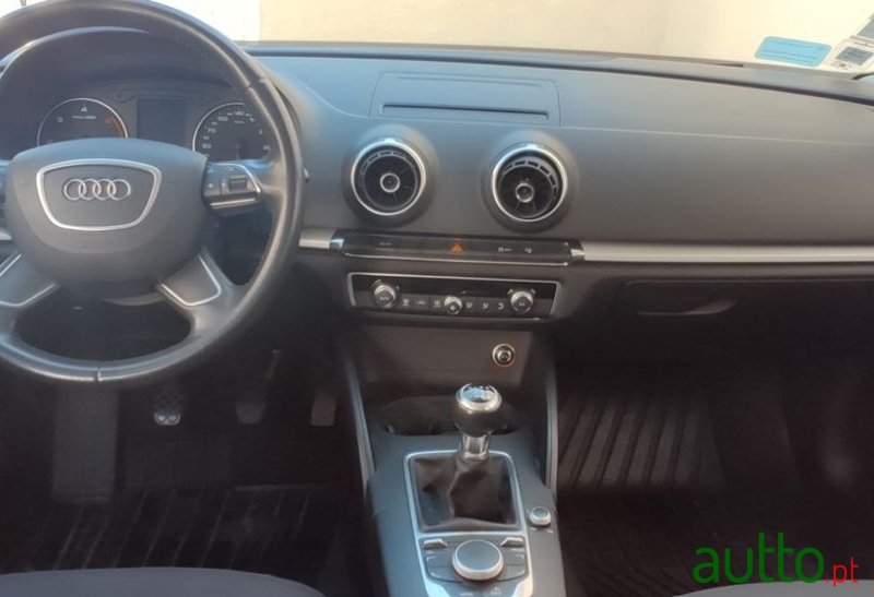 2015' Audi A3 Limousine photo #4