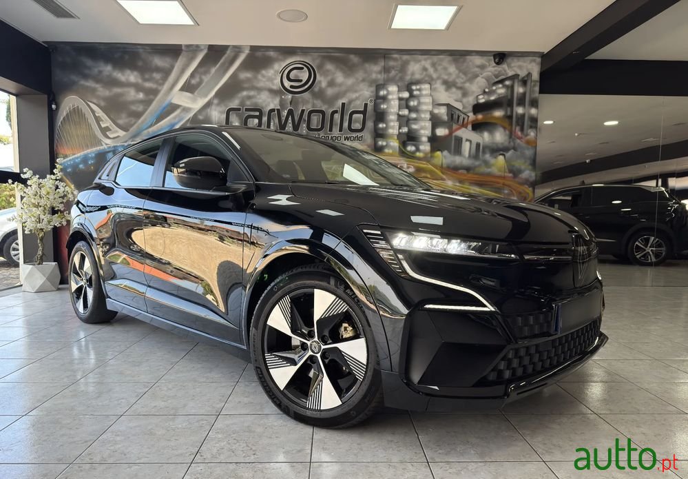 2022' Renault Megane E-Tech photo #1