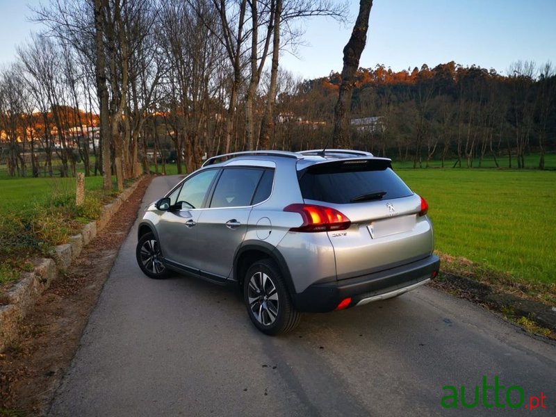 2018' Peugeot 2008 photo #2