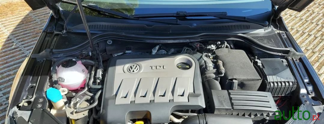 2013' Volkswagen CC photo #6