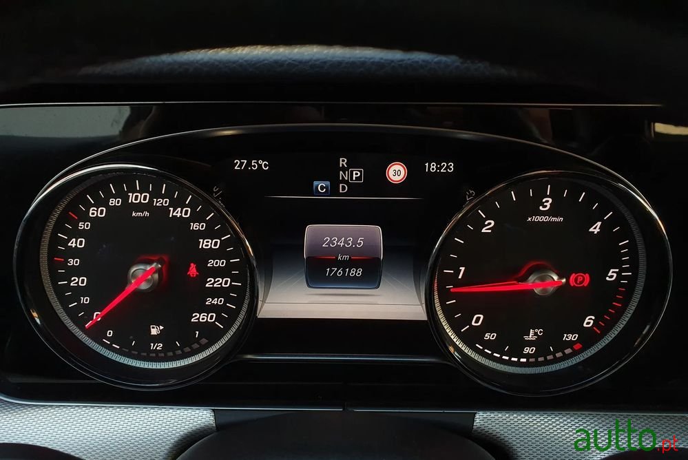 2018' Mercedes-Benz Classe E photo #6