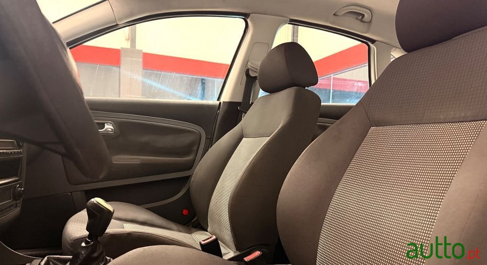 2005' SEAT Ibiza photo #6