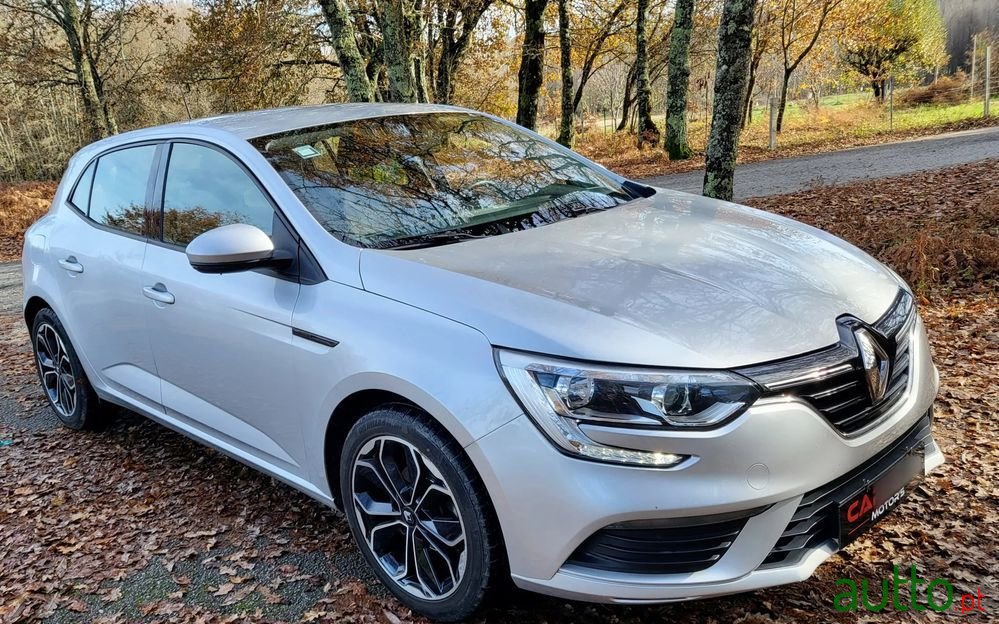2016' Renault Megane photo #1